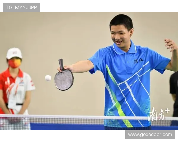 杨秀英亲自分享网球技巧与心得助你提升球技的独特经验与体会