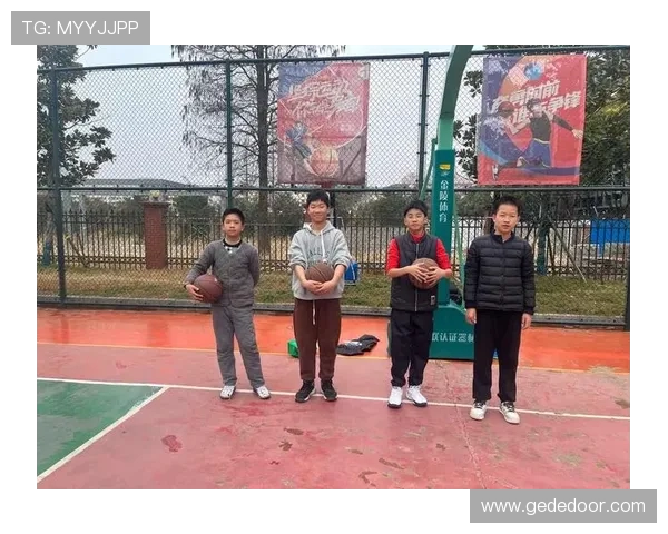 任骏飞领衔全队奋战新赛季展现篮球激情与团队精神的完美结合