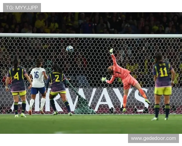 哥伦比亚与日本实时对决精彩回顾与赛况分析