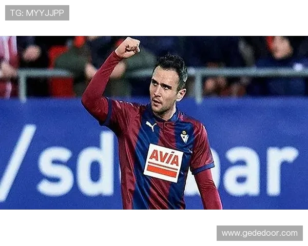 埃瓦尔与韦斯卡激战正酣谁能在这场较量中笑到最后