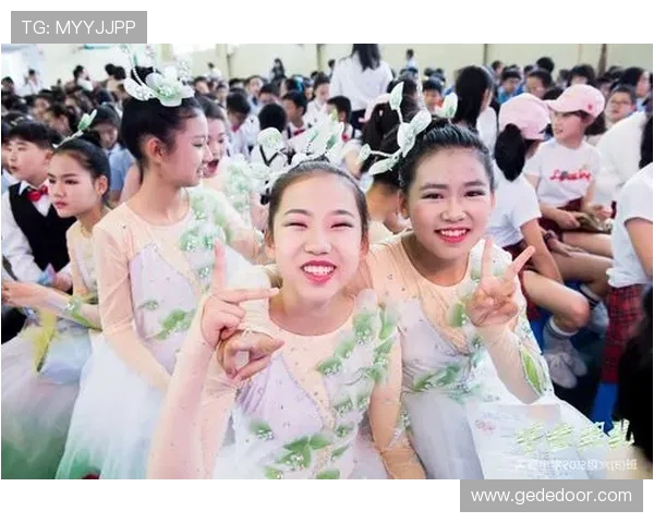 朱俊龙的奋斗历程与未来展望：从青涩少年到职场精英的成长故事