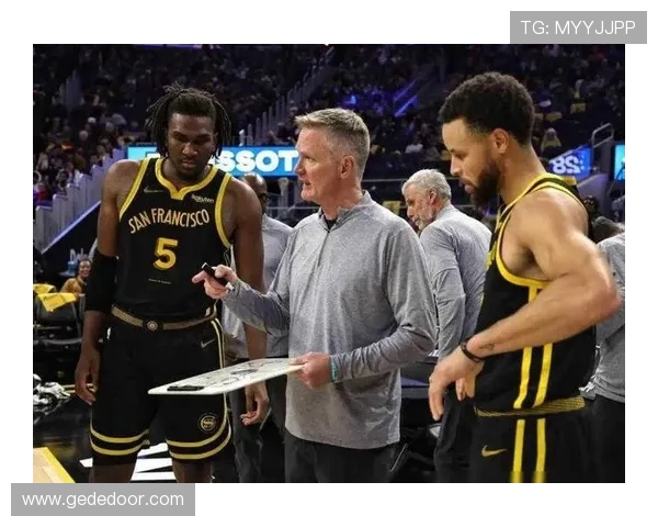 火箭队与公牛队激战正酣赛季精彩对决引发球迷热议