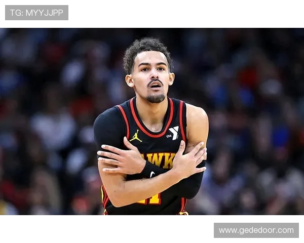 特雷杨引领球队崛起展现超凡球技成NBA新星典范