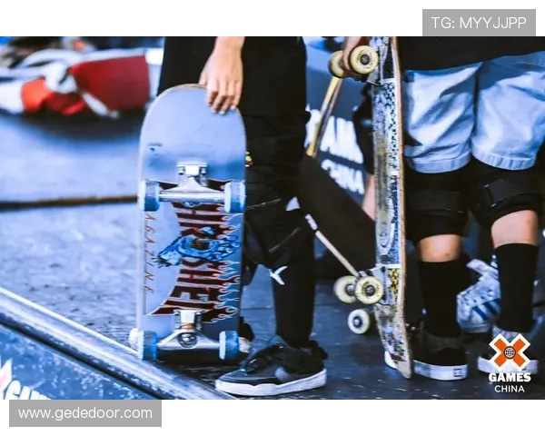 重庆滑板队进攻策略解析与滑板文化的深度融合探讨